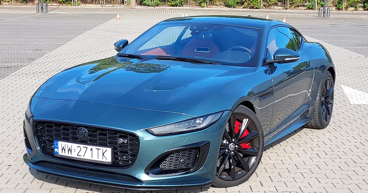 Jaguar F-Type R75