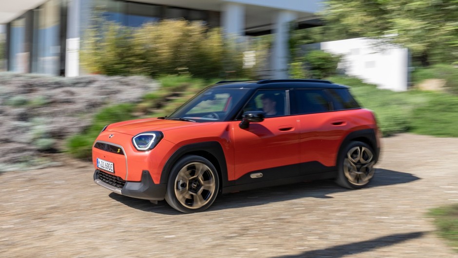 Mini Aceman, czyli niebezpośredni następca 5-drzwiowego Coopera i Clubmana
