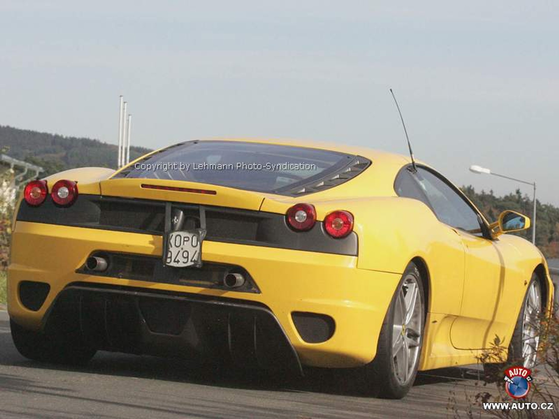 Zdjęcia szpiegowskie: Nowe Ferrari F430 Challenge Stradale