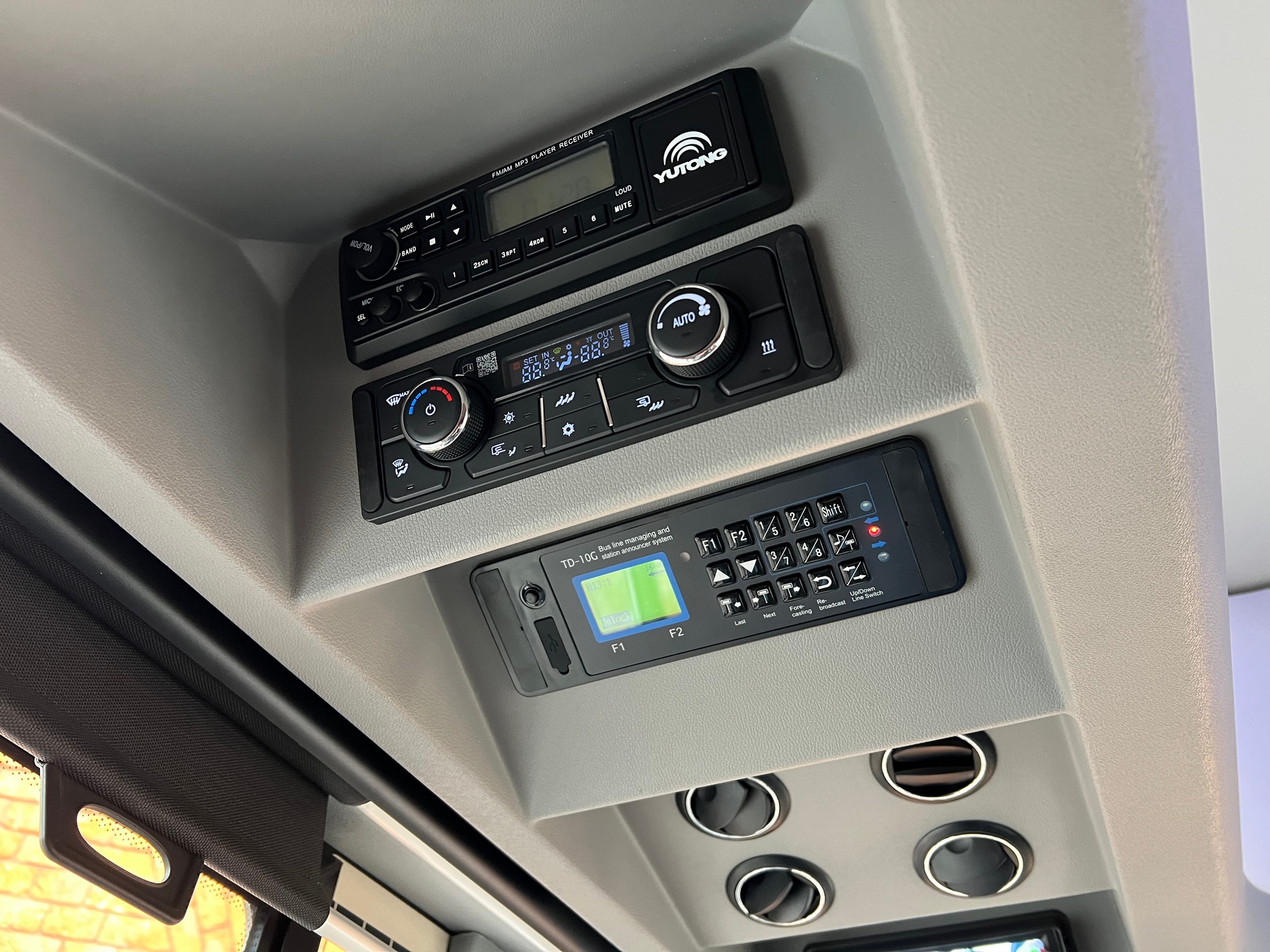 Chiński autobus - zdj. ilustracyjne