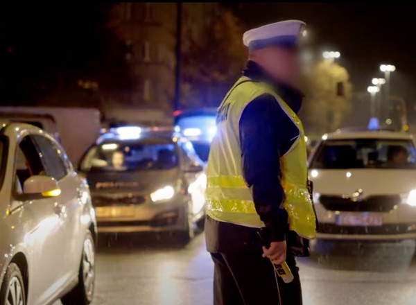 Policjanci skontrolowali kierowców przewozów osób. Przerażające naruszenia prawa