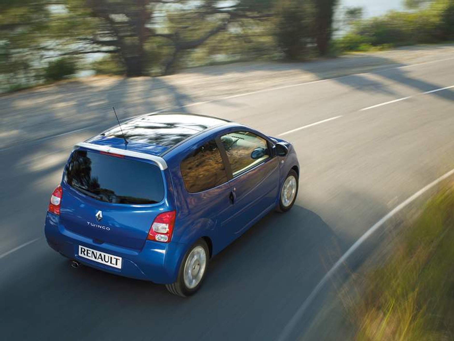 Renault Twingo II: druga generacja po 14 latach