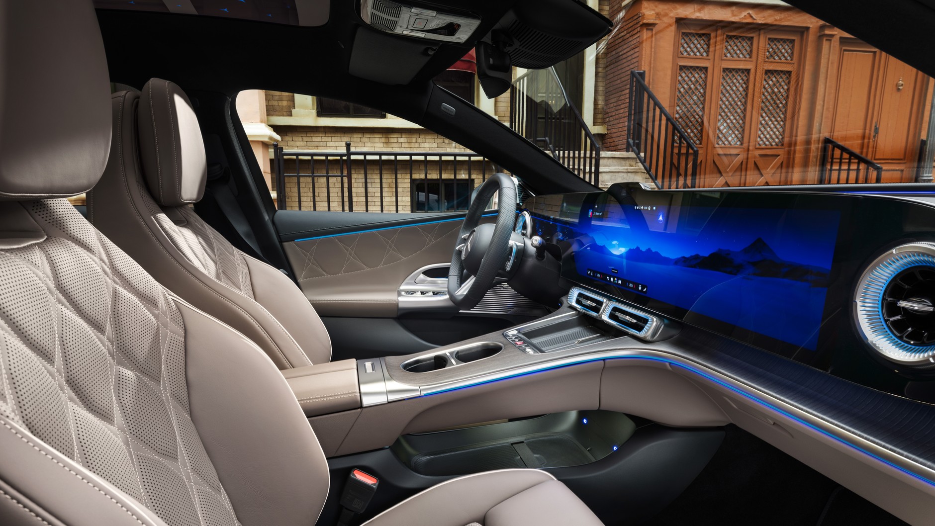 Mercedes‑Benz Klasy C 400 4MATIC 2026