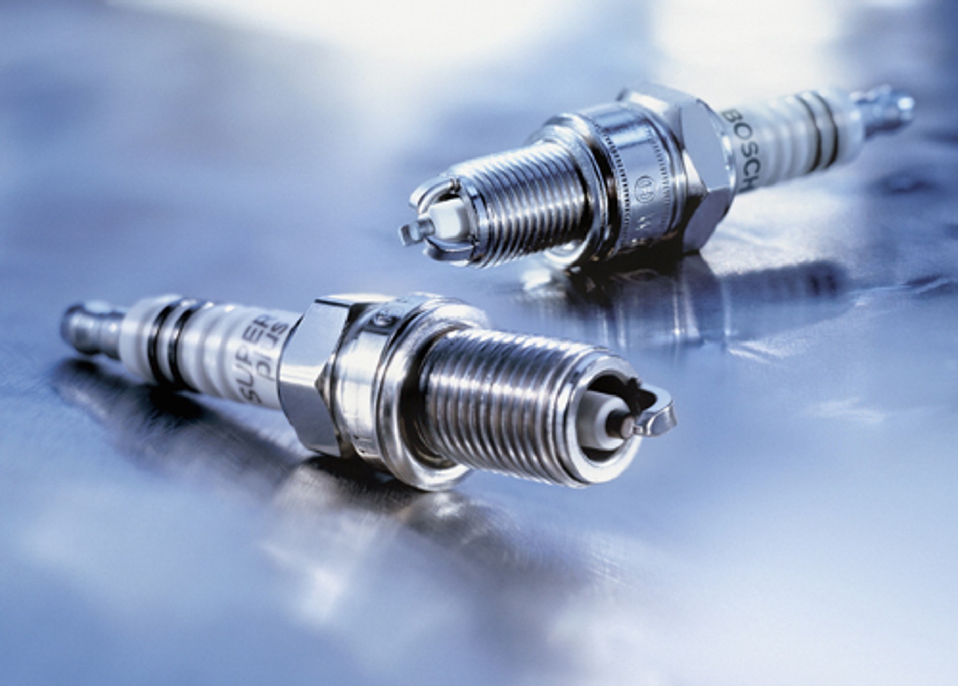 Radzimy jak wybrać świece zapłonowe?