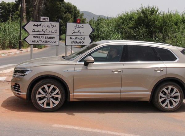 Volkswagen wycofuje tysiące hybryd plug-in. Wykryto usterkę, która może doprowadzić do pożaru