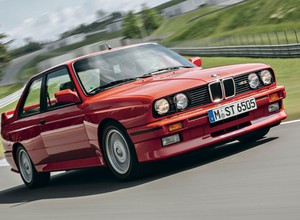 BMW M3 (E30) - torowy szatan