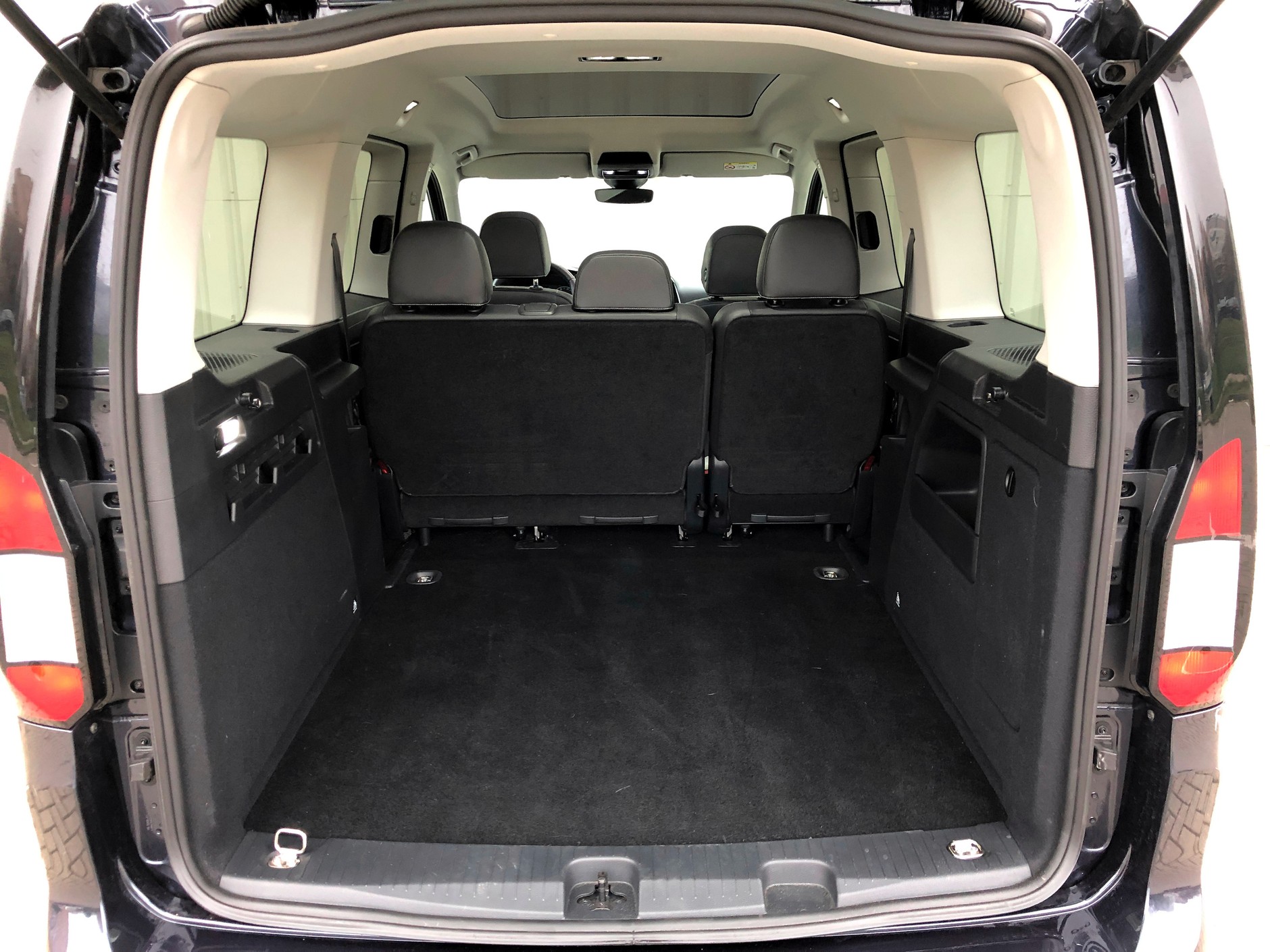 Ford Grand Tourneo Connect 1.5 Ecoboost Titanium