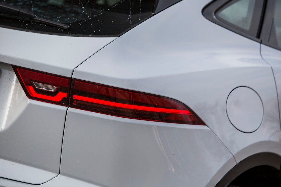 Jaguar E-Pace 2.0 P250 AWD - elegancki i nadal drapieżny