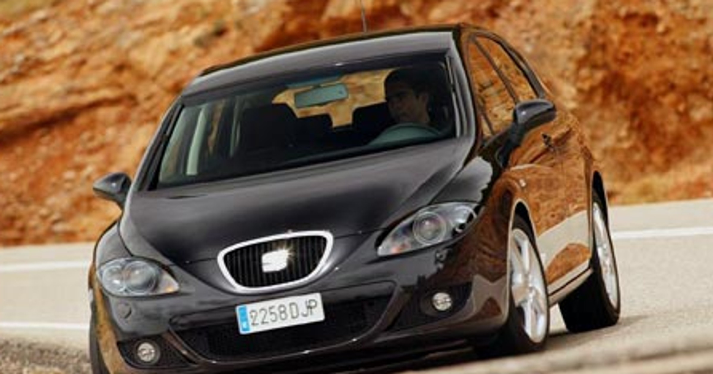 EuroNCAP kontra Seat: spór o sygnalizację niezapiętych pasów