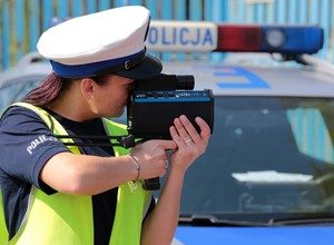 Jak działają laserowe mierniki prędkości? Są skuteczniejsze od "suszarek"