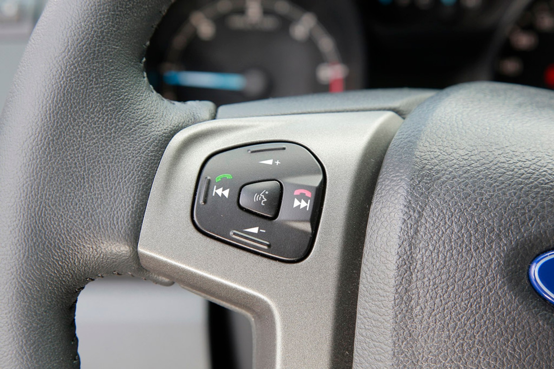 Ford Ranger 2.2 TDCI: ciężarowy nie tylko z nazwy