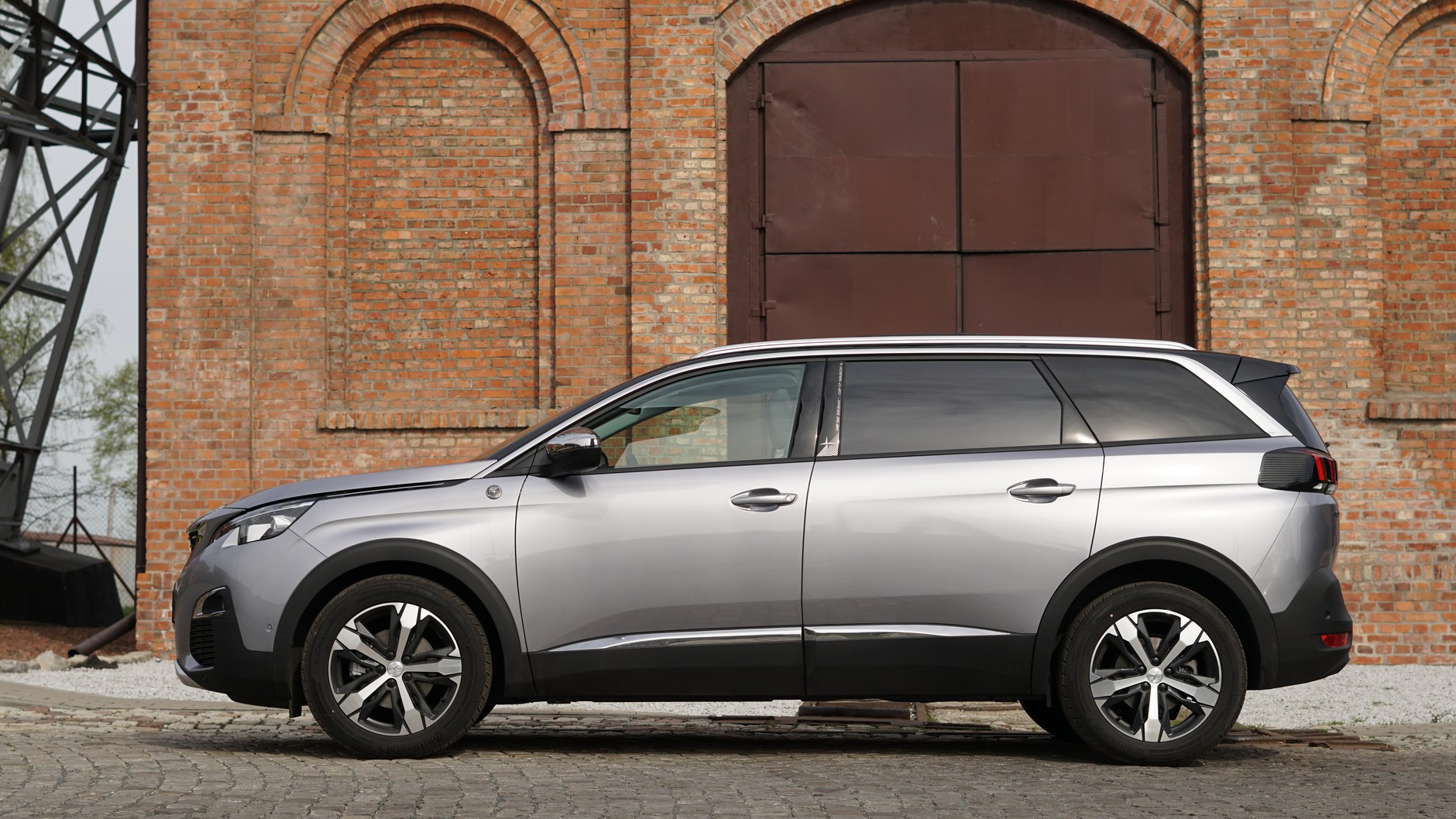 Peuegot 5008 Crossway