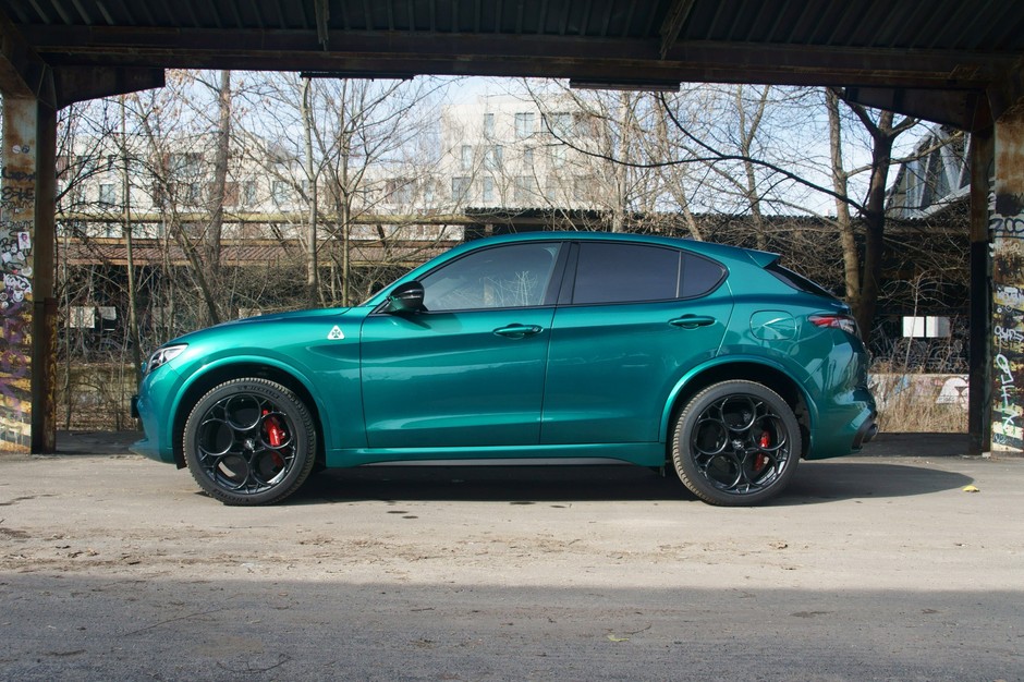 Alfa Romeo Stelvio Quadrifoglio wciąż świetnie wygląda