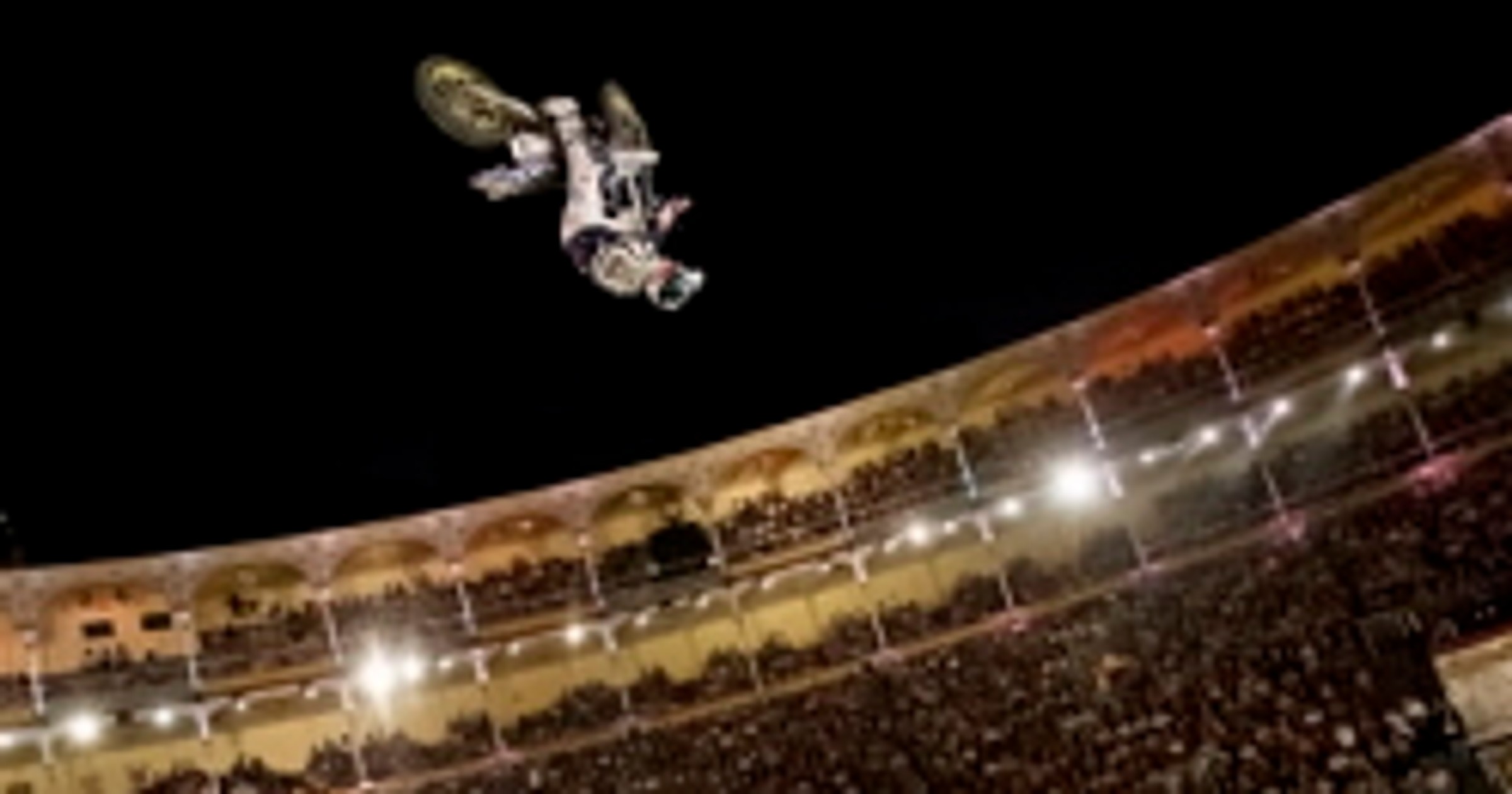 Karkołomny finał Red Bull X-Fighters w Londynie