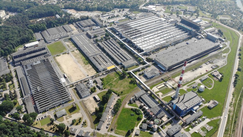 Fabryka Dębicy odbudowana po pożarze