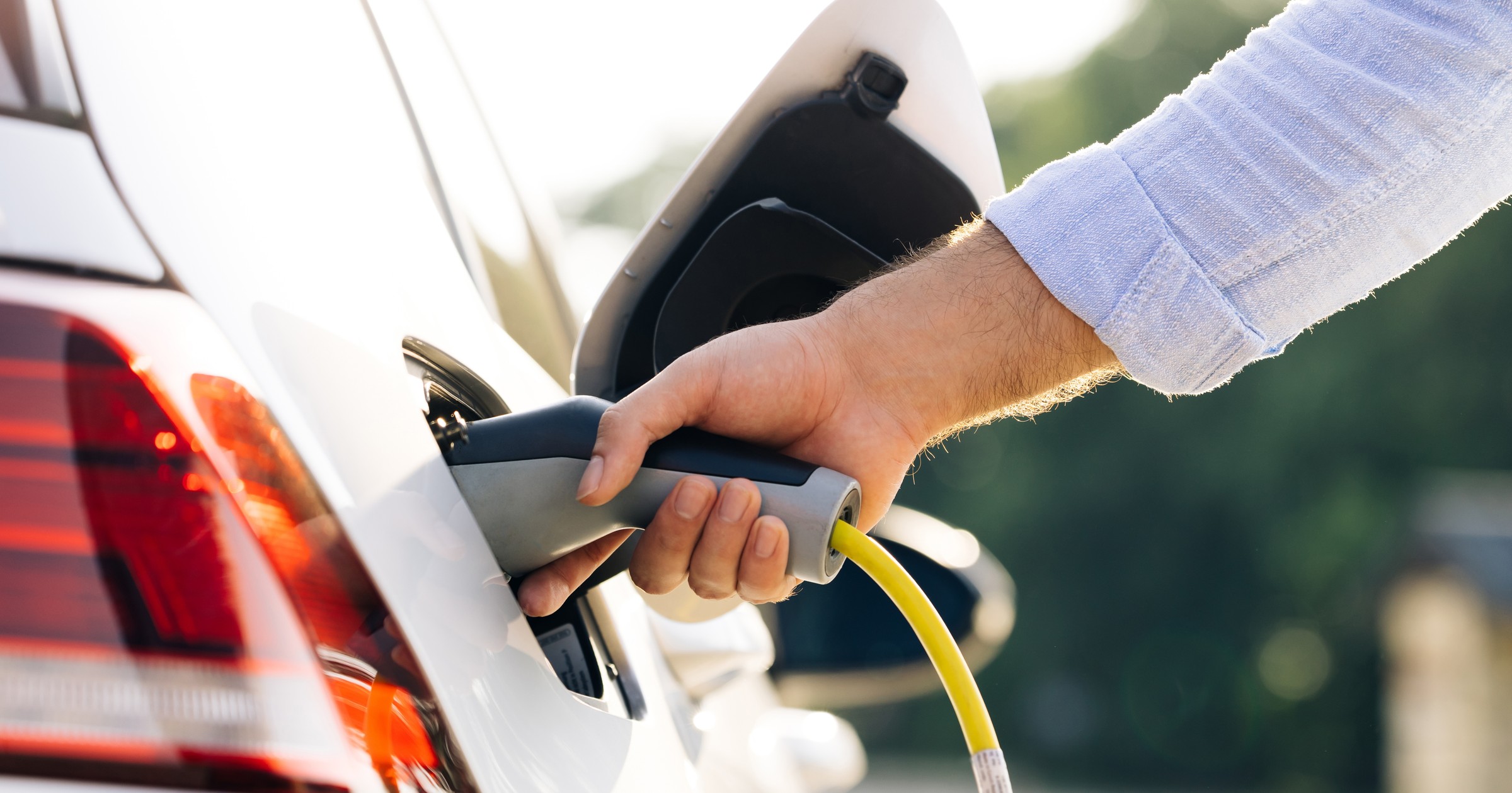 Elektryki obecnie są "zabawką dla bogatych"