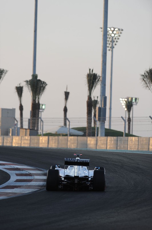 Grand Prix Abu Zabi 2009: czas pożegnań i rozstań (fotogaleria)