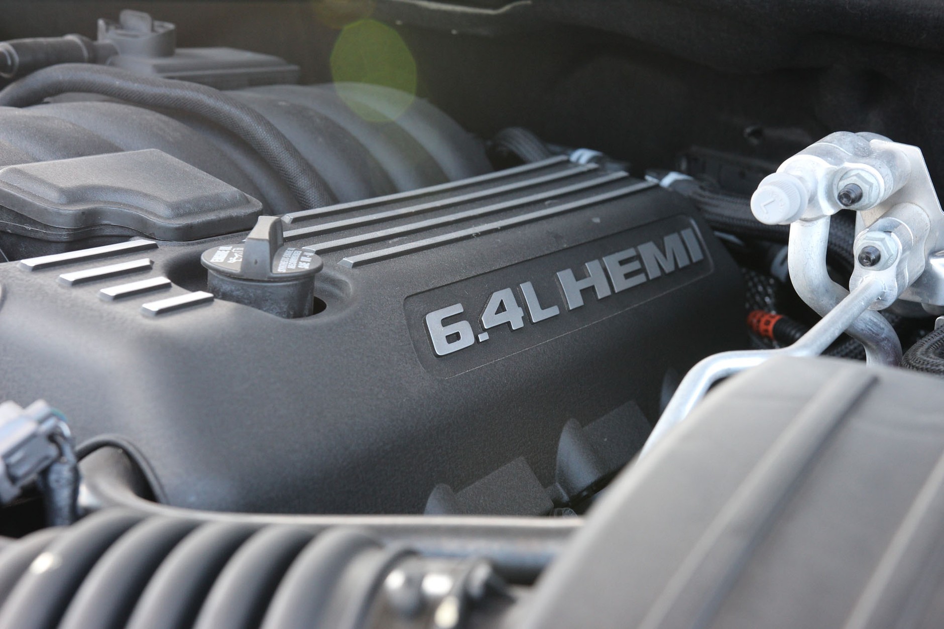 Jeep Grand Cherokee SRT – SUV jakich mało