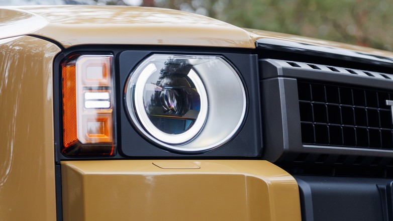 Jeep Wrangler vs Toyota Land Cruiser