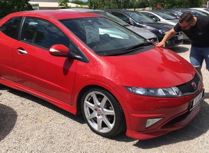 Auto z ogłoszenia: Honda Civic Type R - czyli, idealny Szwajcar