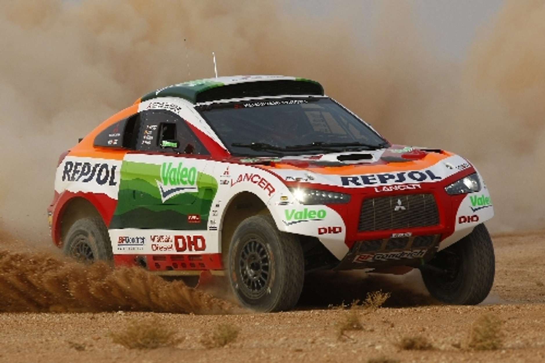 Mitsubishi i Dakar 2009 - na trasie pojawią się cztery Racing Lancery