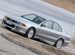 Mitsubishi Galant: zadziorny elegant