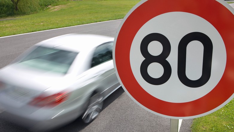 Polacy jeżdżą za szybko!