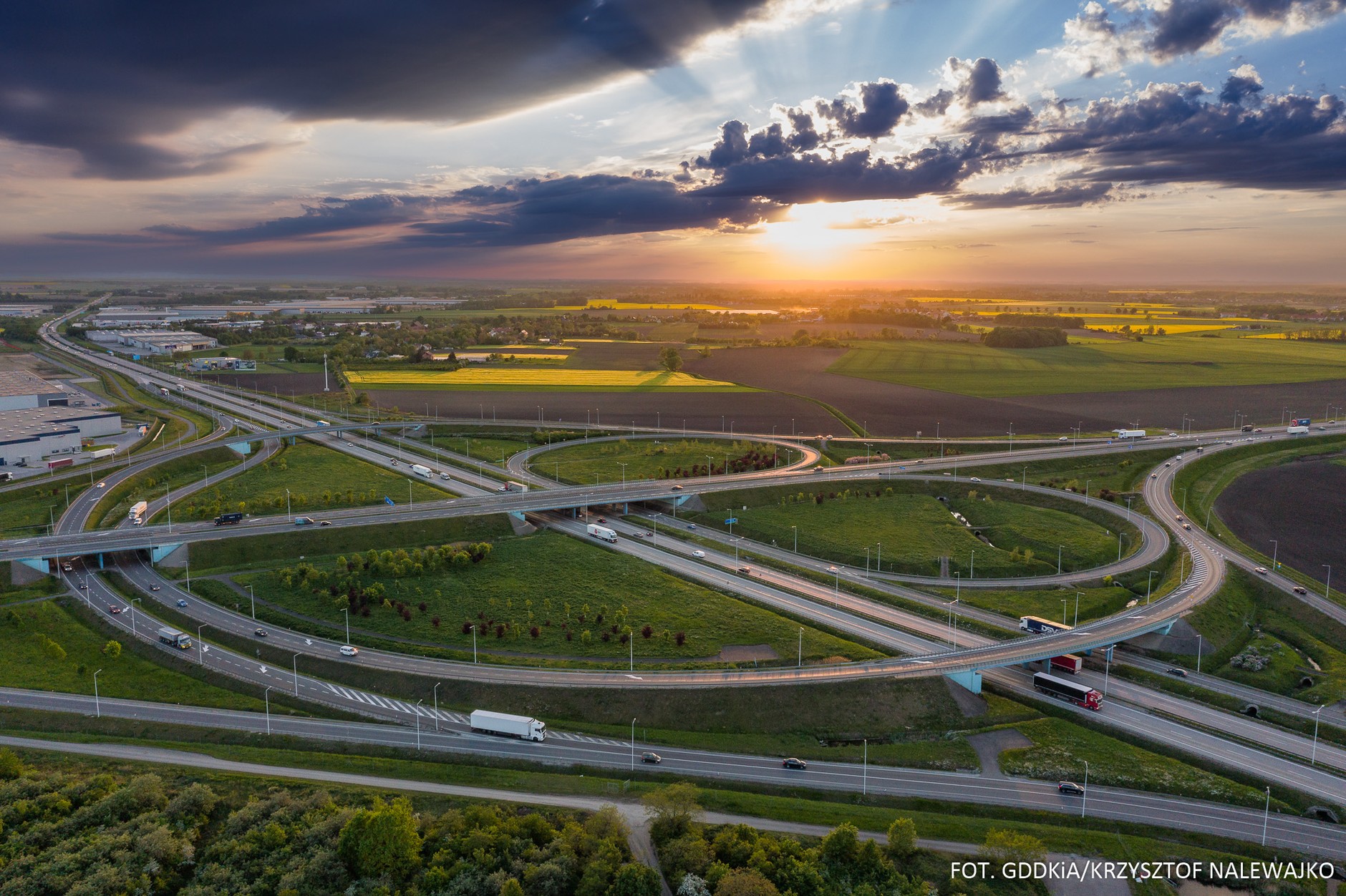 A4 węzeł Wrocław Południe, skrzyżowanie z A8 OAW