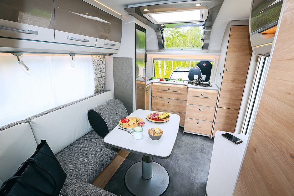 Nowe przyczepy z targów caravaningowych w Stuttgarcie