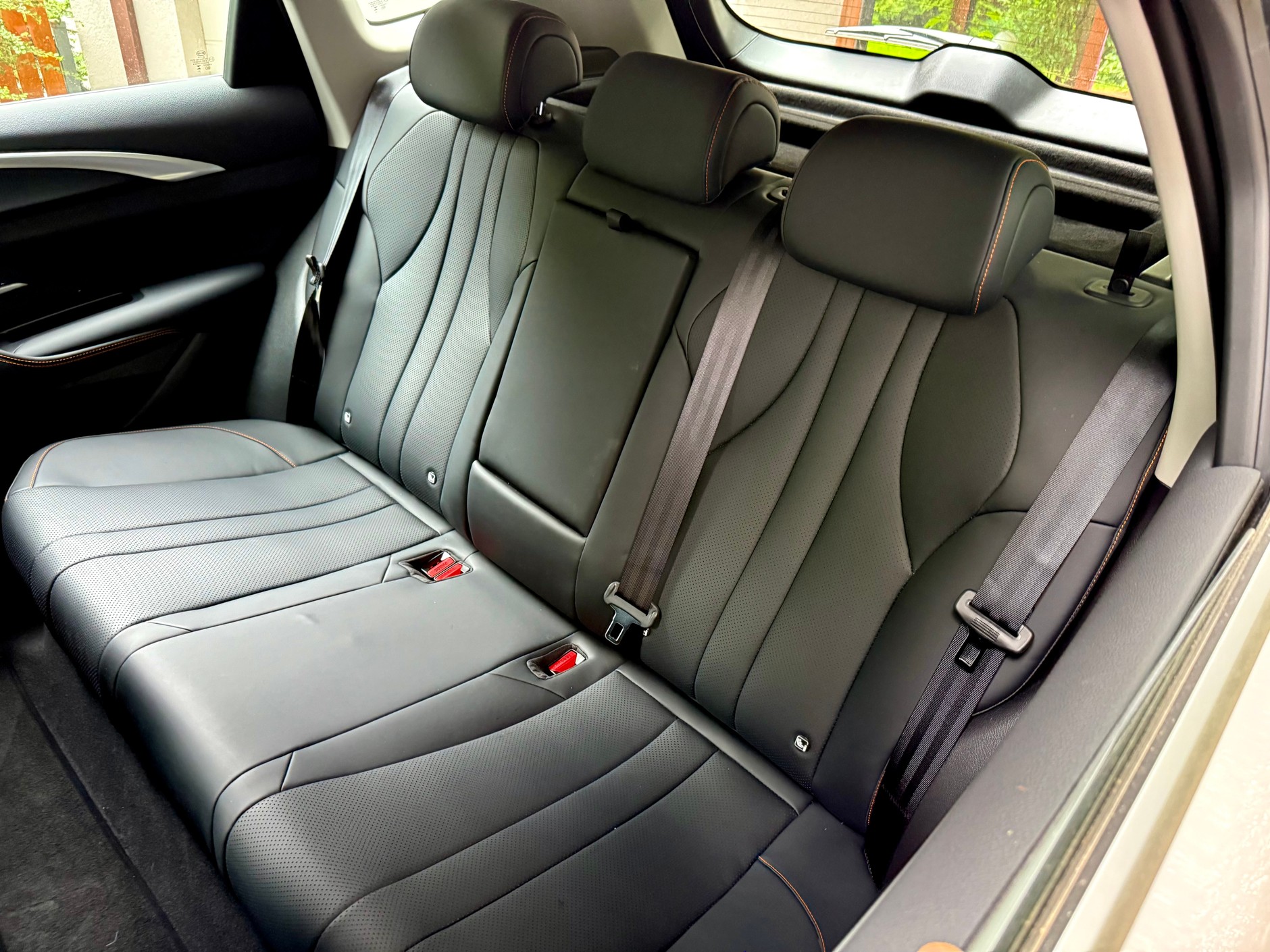 BYD Sealion 5