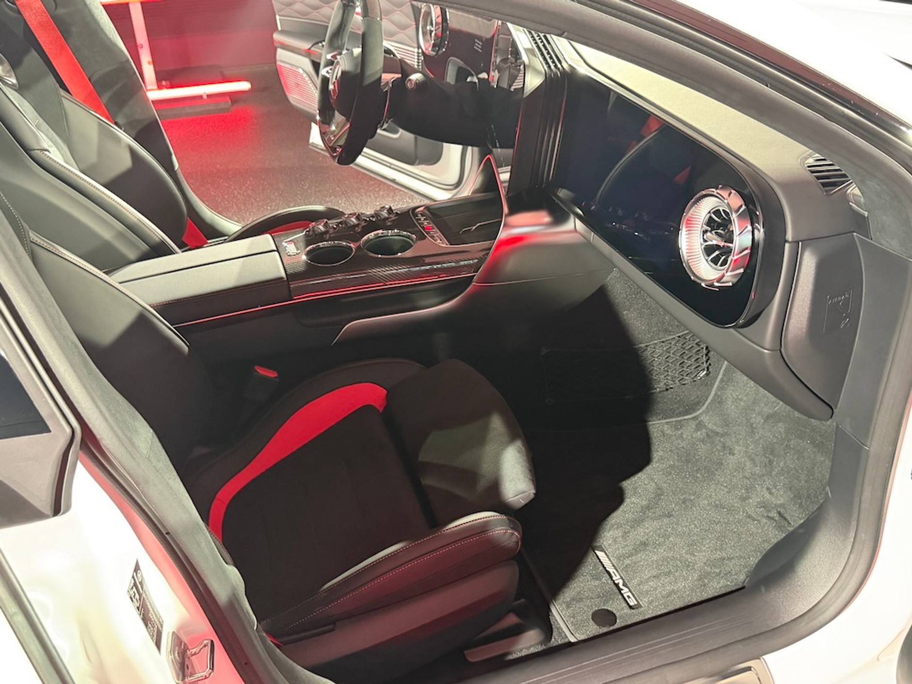 Nowy elektryczny Mercedes AMG GT 4-Door Coupe