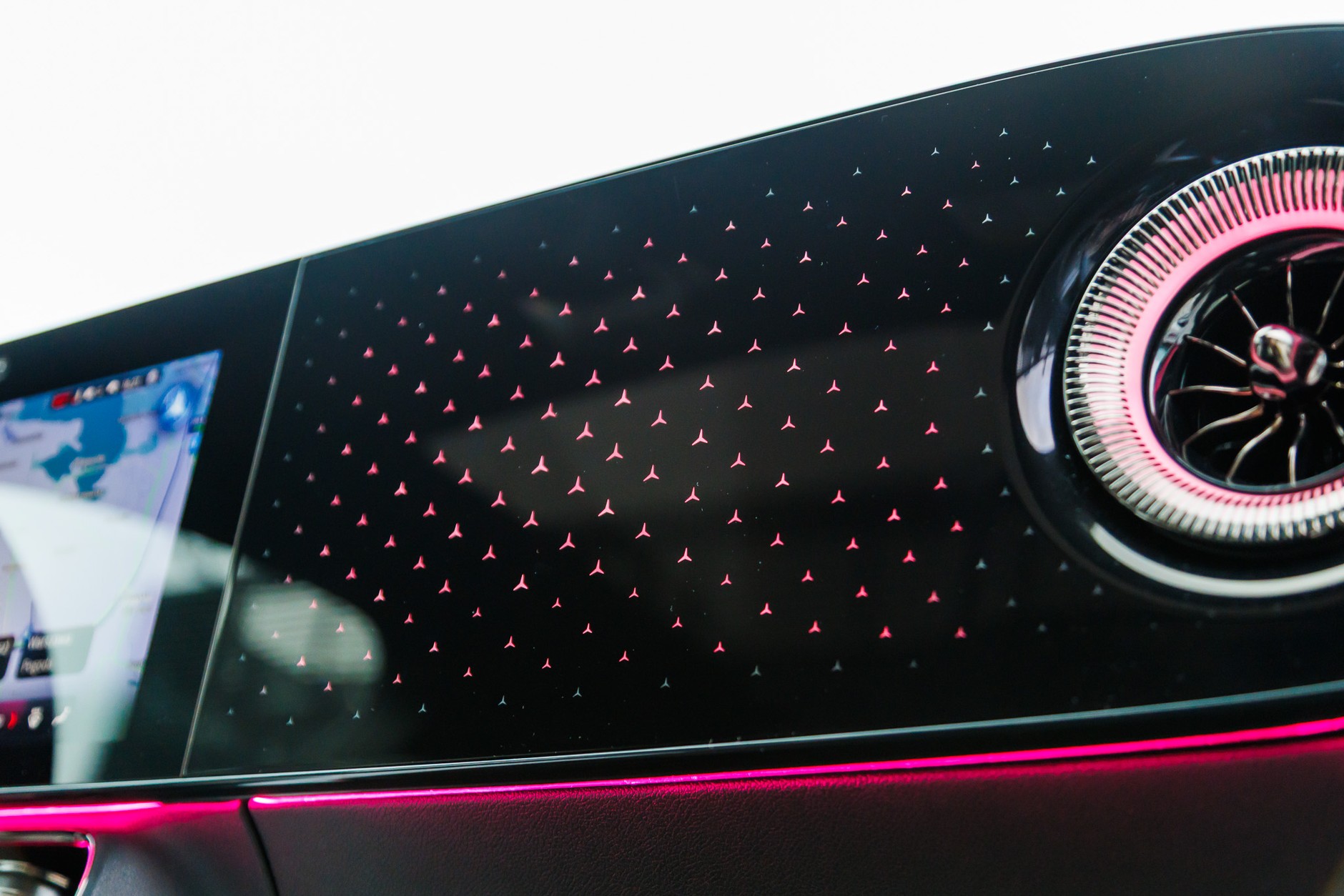 2025 Mercedes CLA 250+