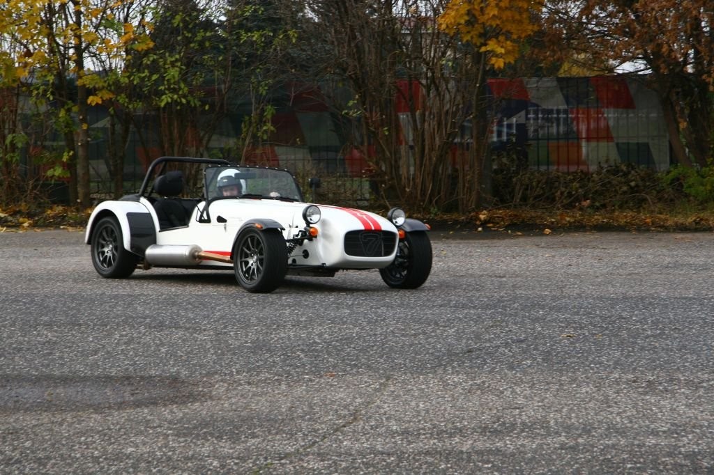 Caterham - Fotorelacja z polskiej prezentacji kultowego sportowca