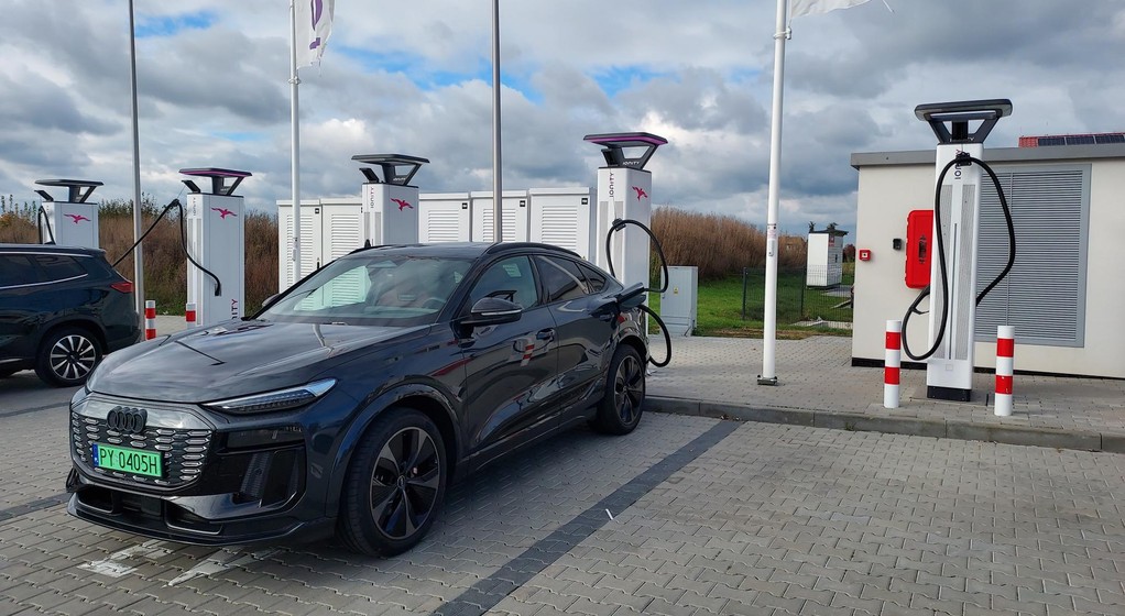 Audi SQ6 Sportback e-tron