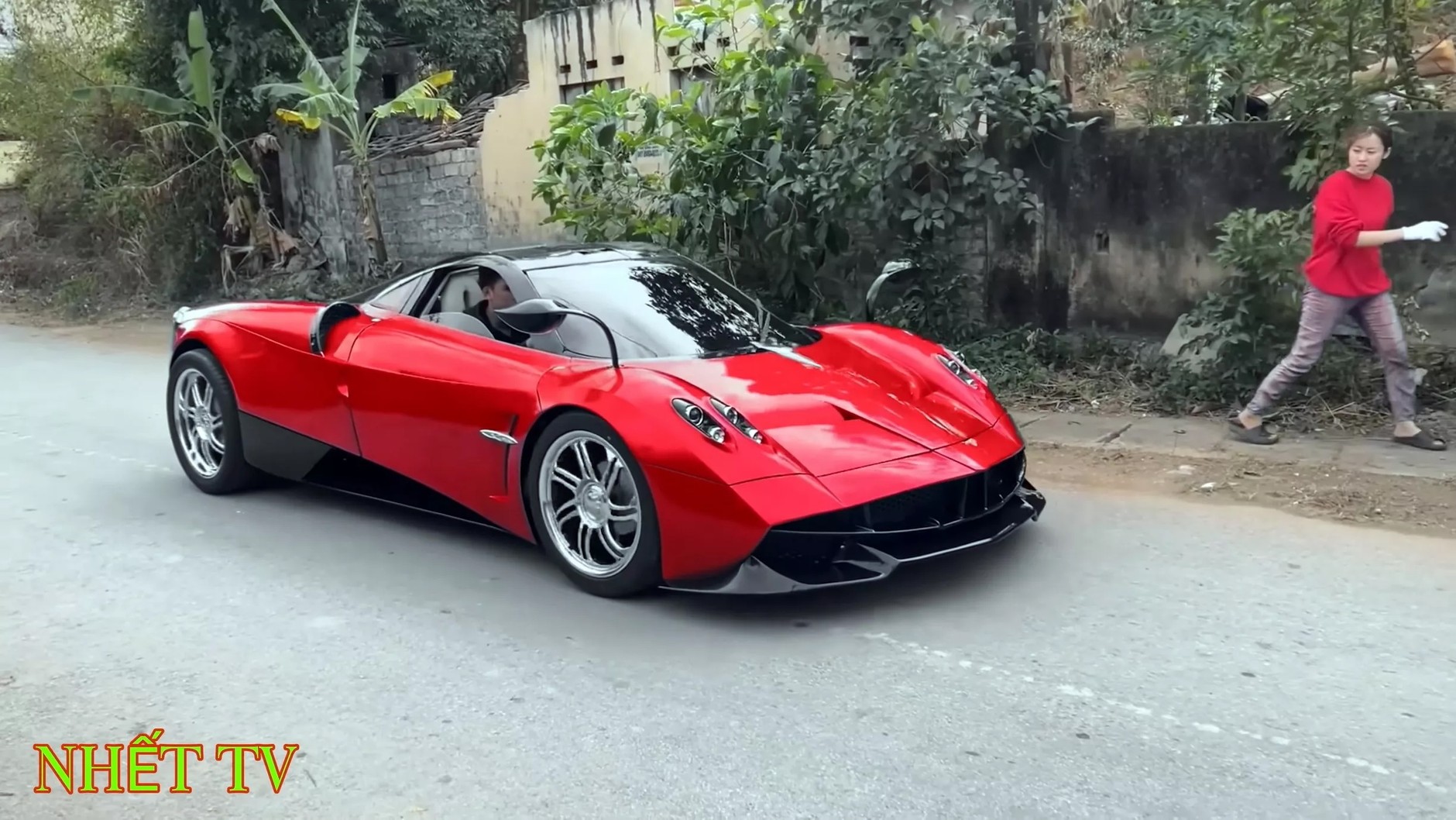 Pagani Huayra – replika