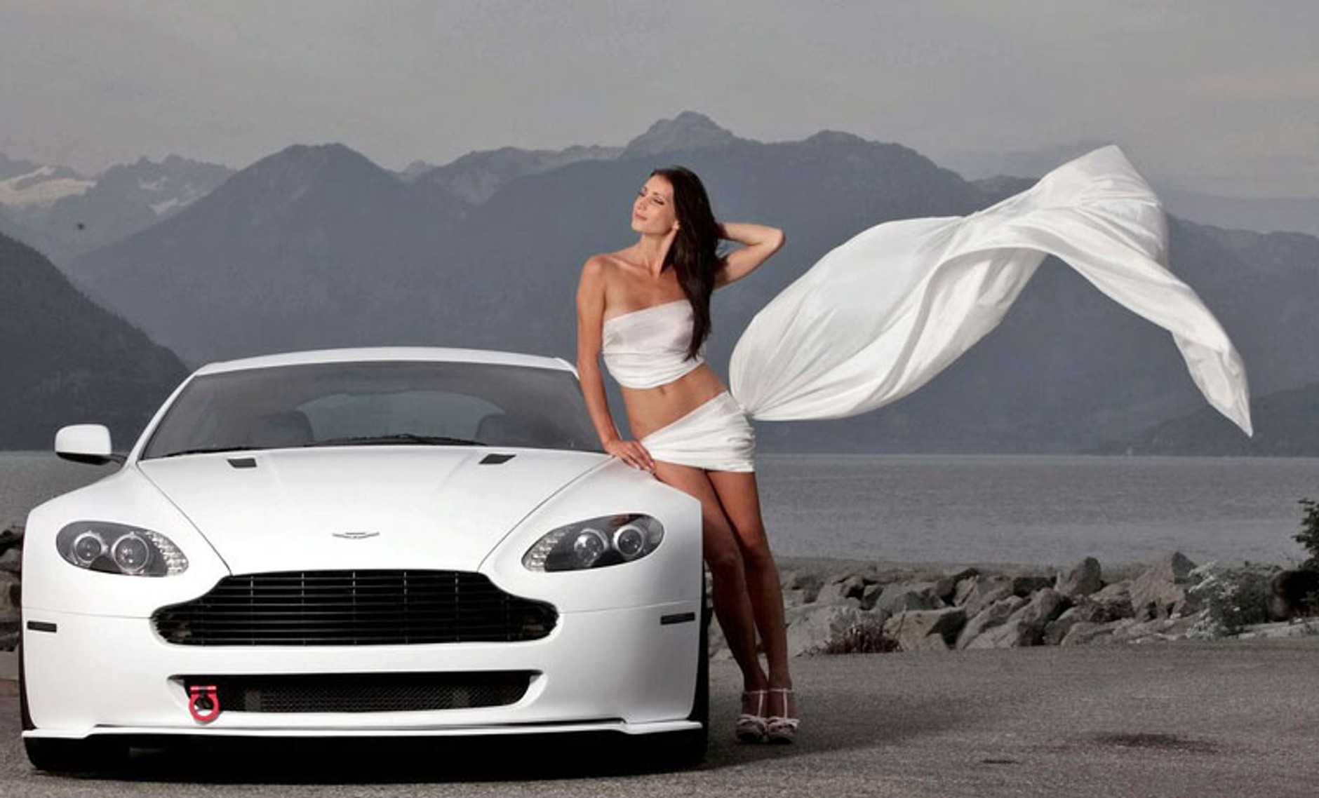 MWDesign Aston Martin V8 Vantage – subtelnie