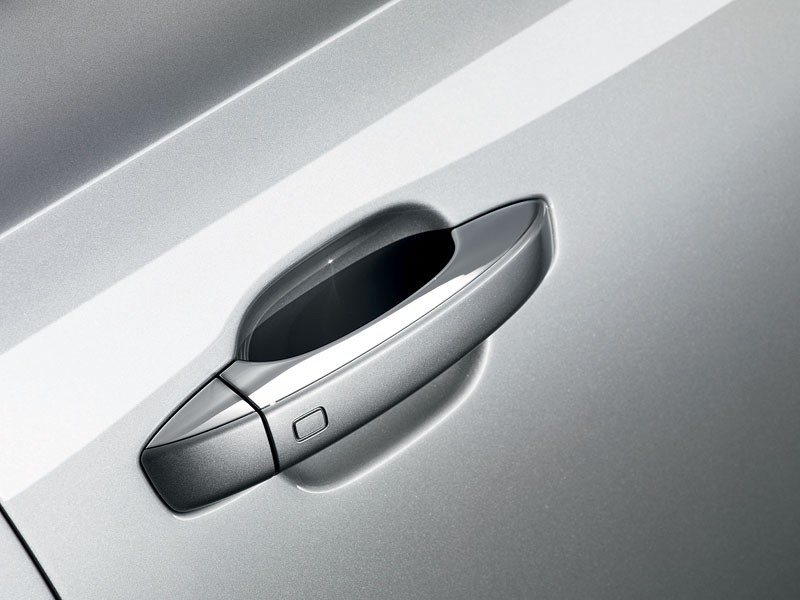 Pekin 2010: Audi A8 L W12 quattro – 500 KM i większy komfort dla Chińczyków