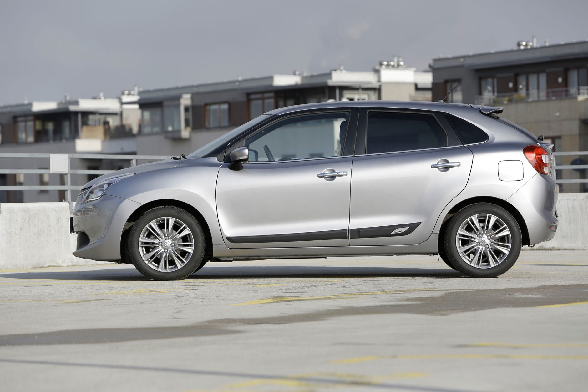 Skoda Fabia 1.2 TSI kontra Suzuki Baleno 1.0 Boosterjet - kto tu jest bez szans?