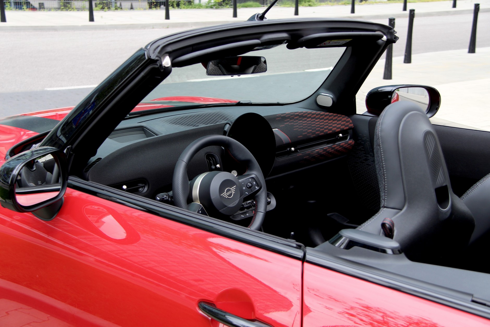 MINI John Cooper Works Cabrio