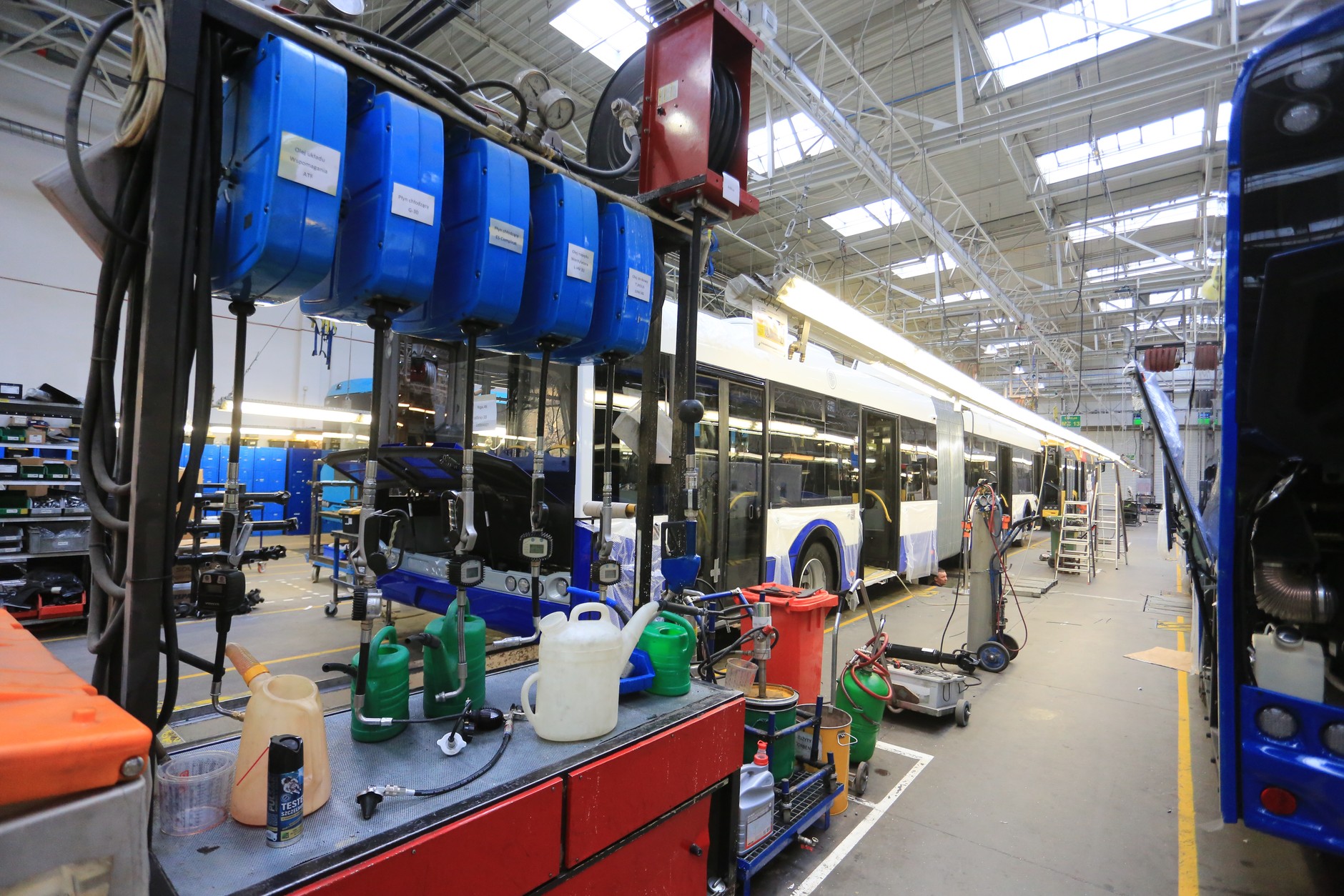 Fabryka Solarisa w Bolechowie: etapy produkcji autobusu miejskiego