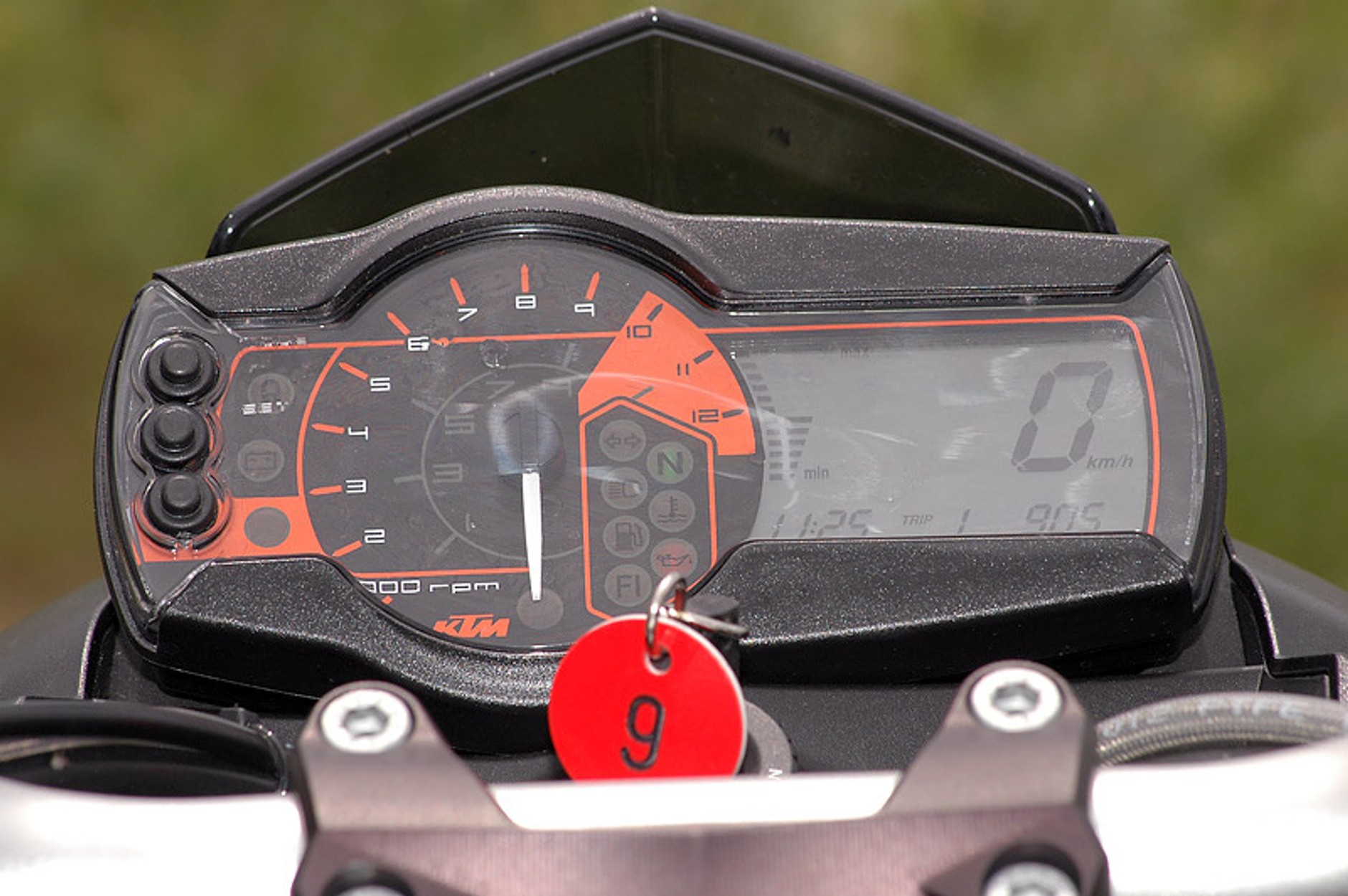 KTM 990 SuperDuke R: Ready to Race