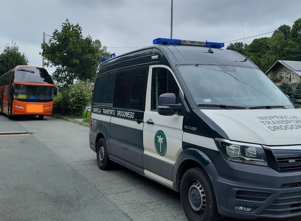 Kierowcy chcieli oszukać ITD. Pasażerowie odkryli prawdę