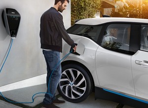 Za kilka lat w Polsce może być nawet 100 tys. prywatnych punktów ładowania "elektryków"