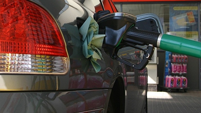 Benzyna w wakacje po 4 zł 50 gr!