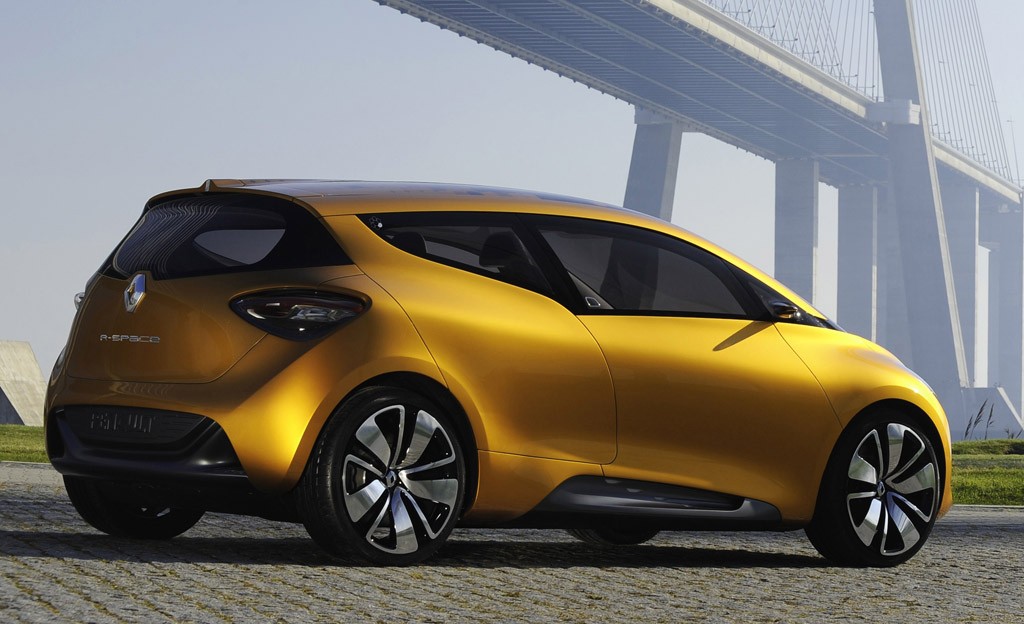 Renault R-Space: zorientowany rodzinnie