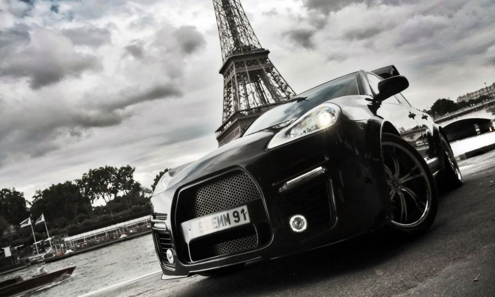 Porsche Cayenne - Szeroko, nisko i agresywnie