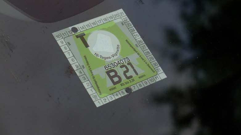 Austriacka winieta autostradowa – wciąż najłatwiej kupić ją w formie nalepki!