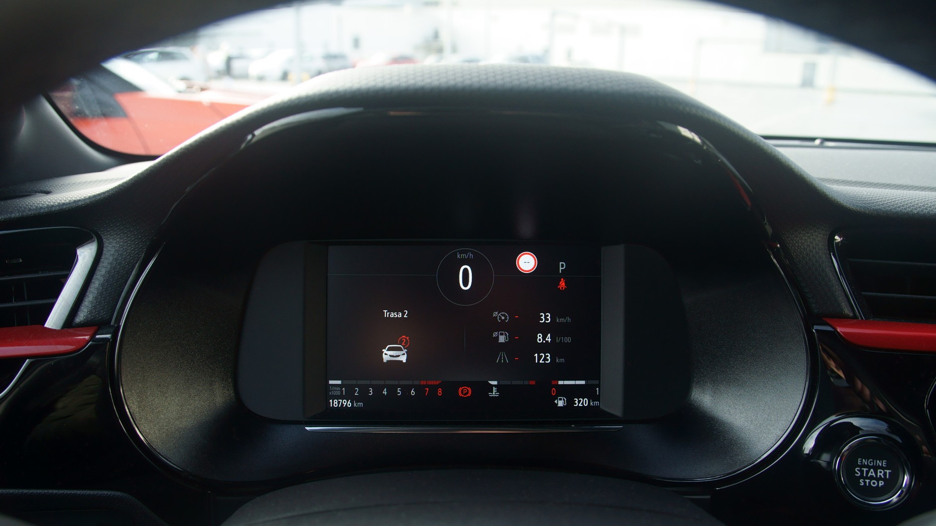 Opel Corsa – elektryk vs. spalinowiec. Który lepszy do miasta?