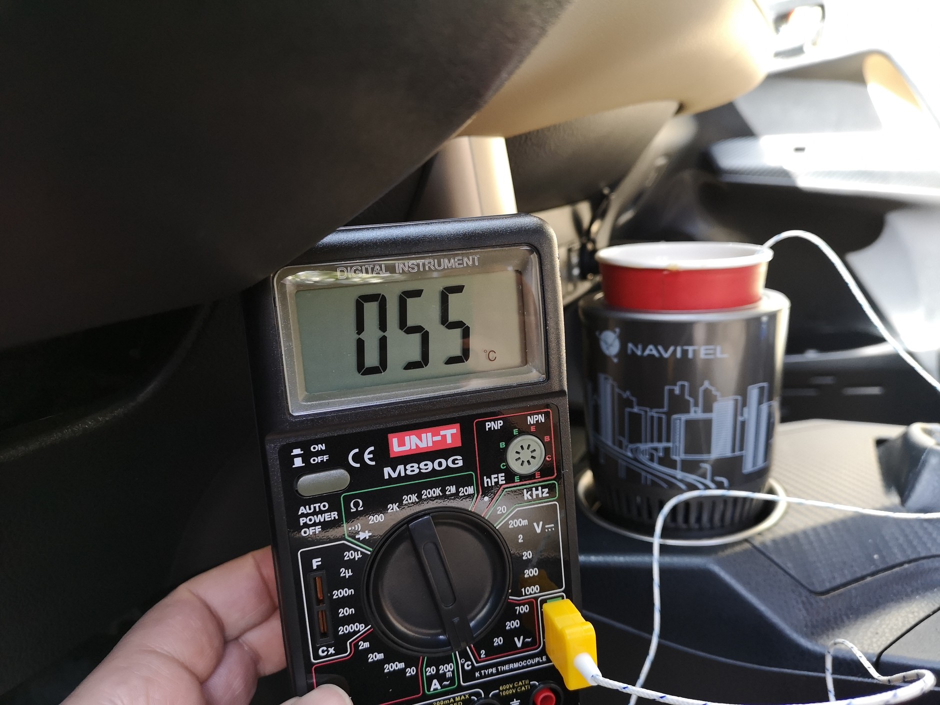 Navitel TC500 - podgrzewanie i chłodzenie napojów