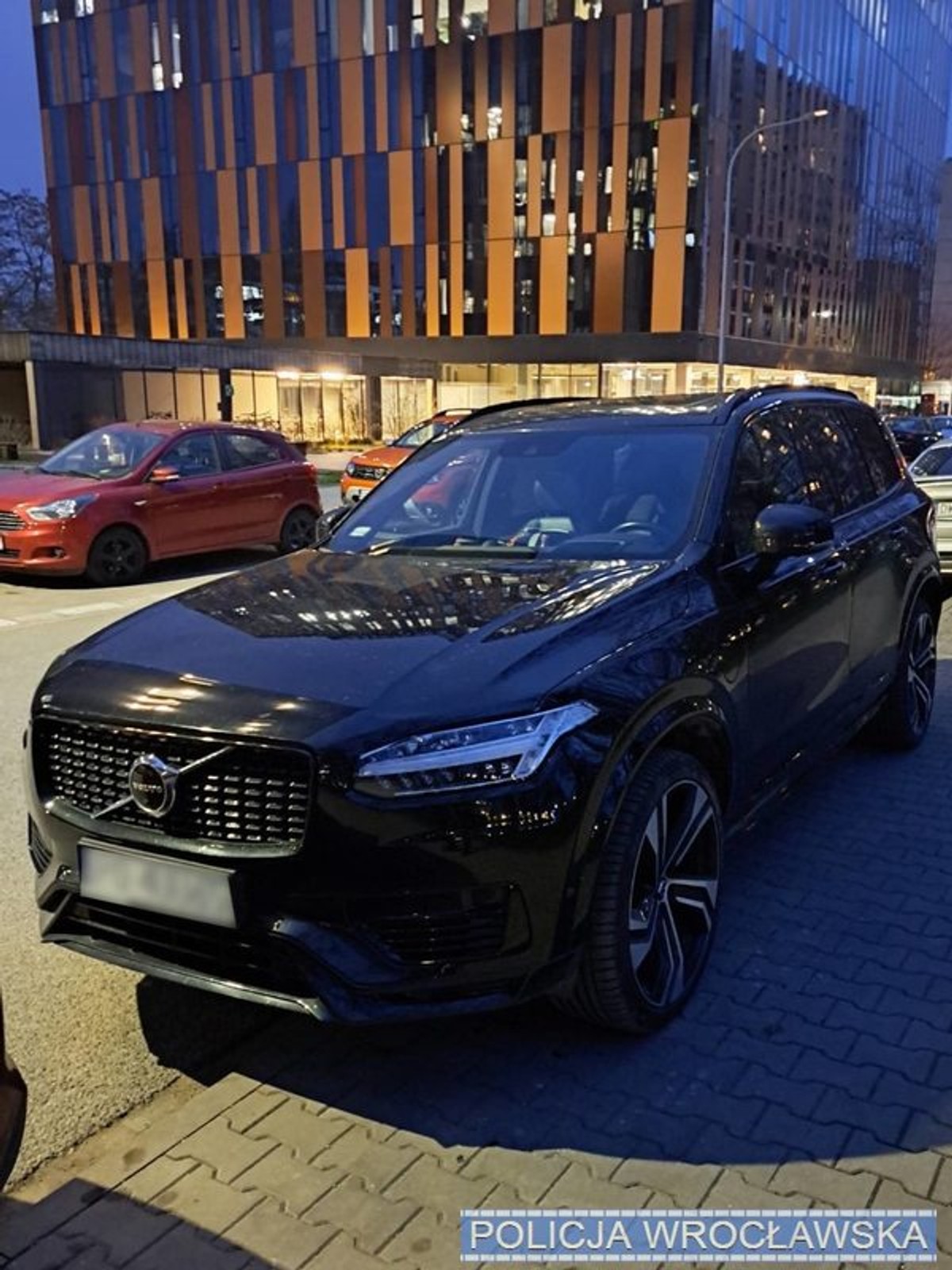 Ukryli samochody warte 1,5 mln zł. Nie chcieli płacić rat